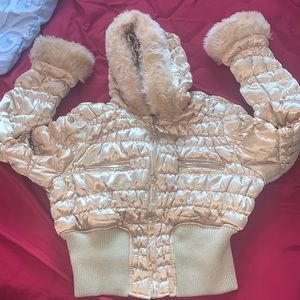 A beautiful coat I got for Christmas I never put on never worn before